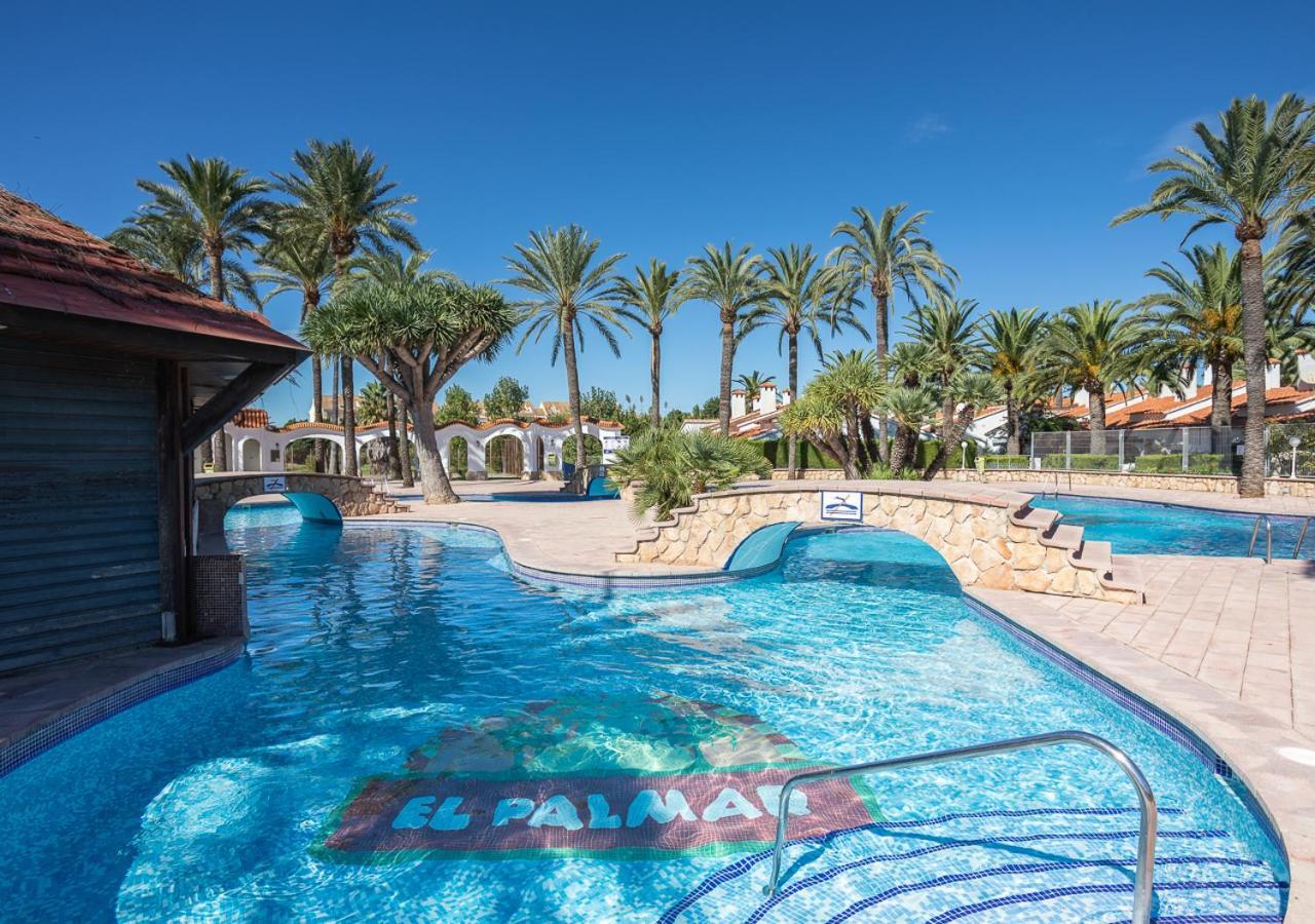 La Casa De La Playa. Piscina, Wifi Y Terraza. Hébergement de vacances *