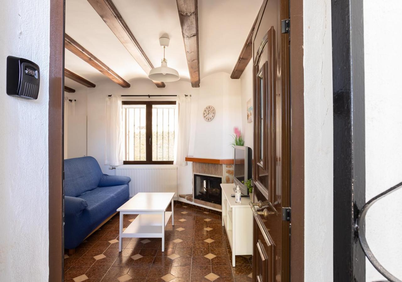 La Casa De La Playa. Piscina, Wifi Y Terraza. Hébergement de vacances